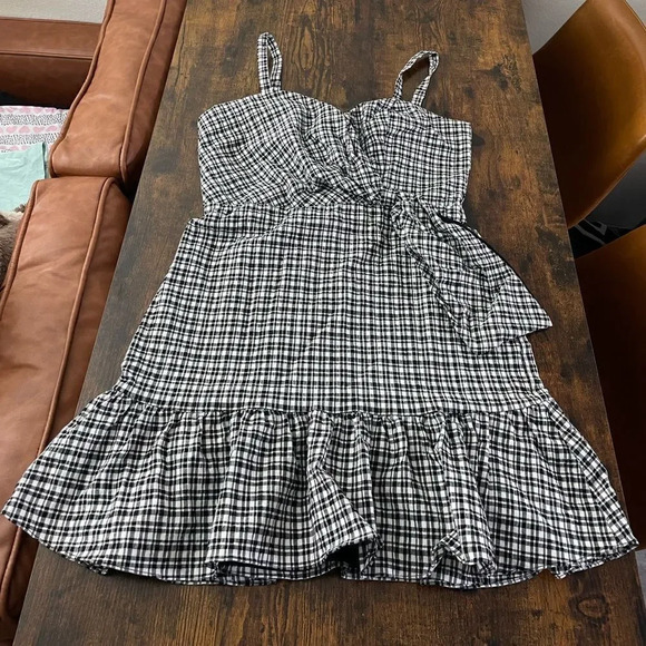 Parker Black & White Gingham Print Dress - Picture 3 of 12